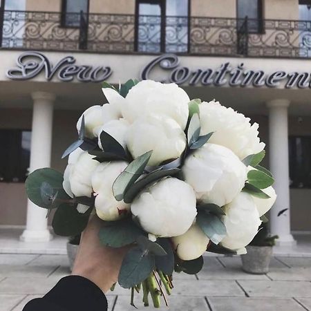 Hotel New Continent Bushtyno Zewnętrze zdjęcie