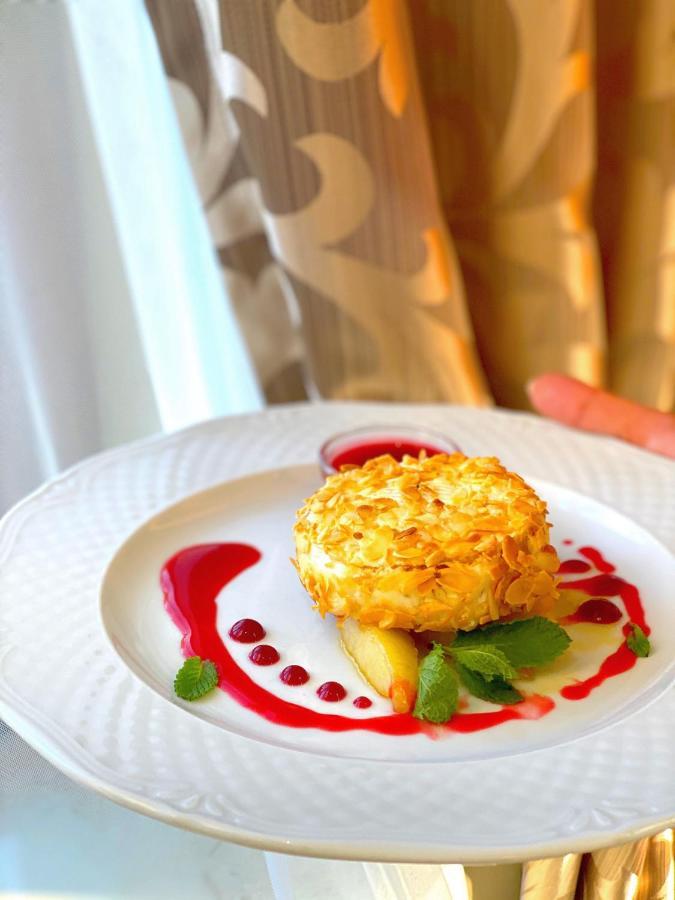 Hotel New Continent Bushtyno Zewnętrze zdjęcie