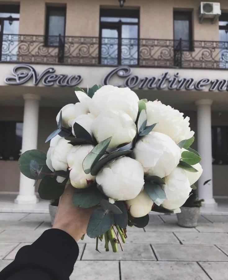 Hotel New Continent Bushtyno Zewnętrze zdjęcie