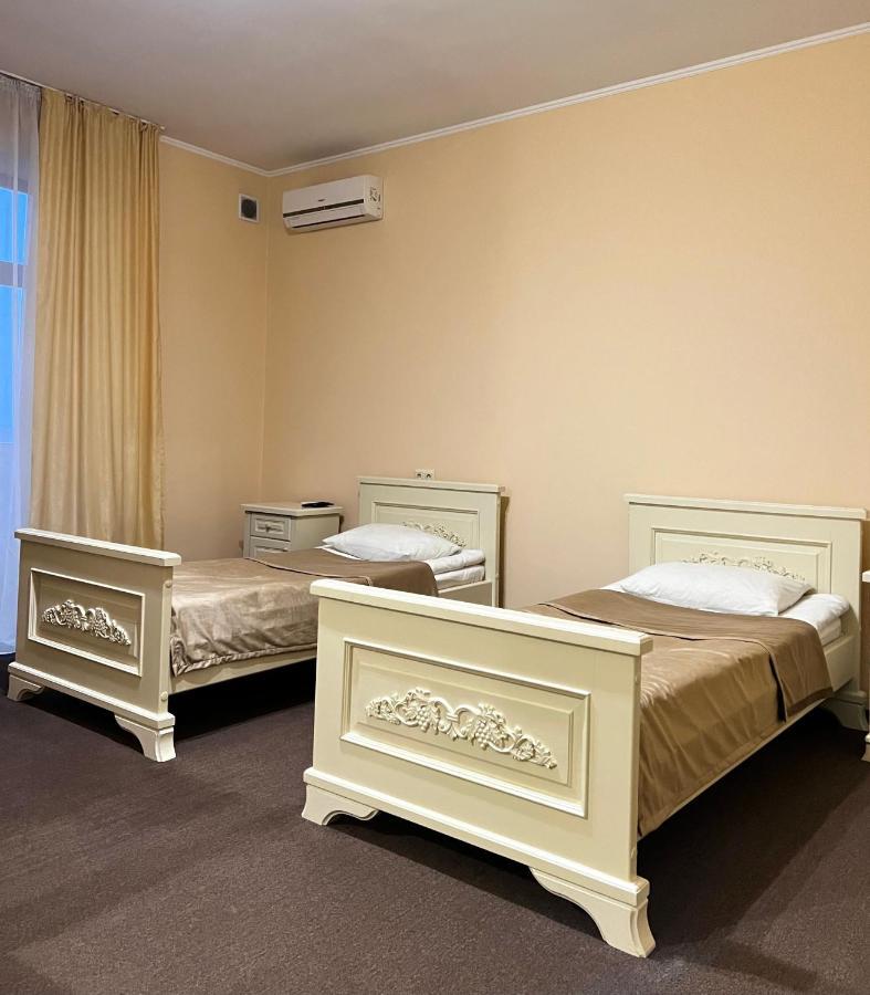 Hotel New Continent Bushtyno Zewnętrze zdjęcie