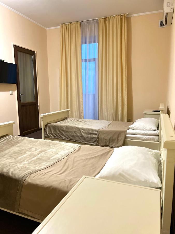 Hotel New Continent Bushtyno Zewnętrze zdjęcie
