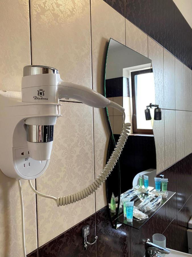 Hotel New Continent Bushtyno Zewnętrze zdjęcie