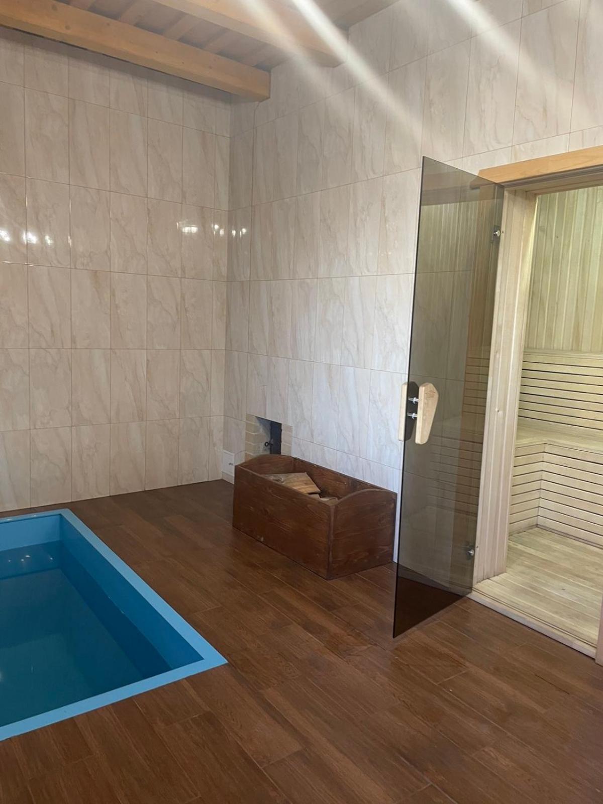 Hotel New Continent Bushtyno Zewnętrze zdjęcie