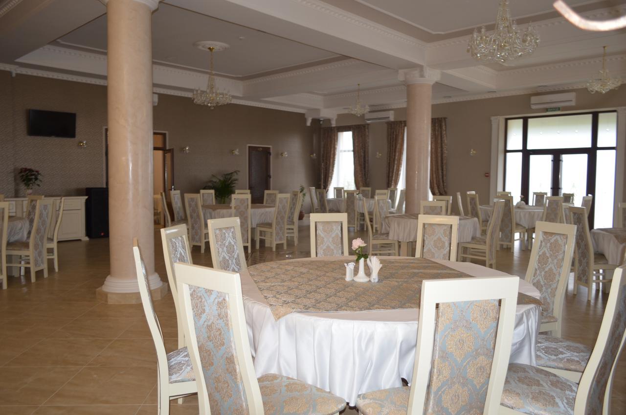 Hotel New Continent Bushtyno Zewnętrze zdjęcie