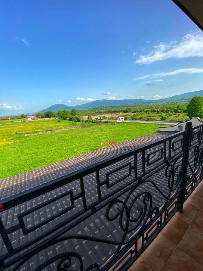 Hotel New Continent Bushtyno Zewnętrze zdjęcie